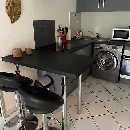 F2 Cosy à Montpellier-cadre Verdoyant *